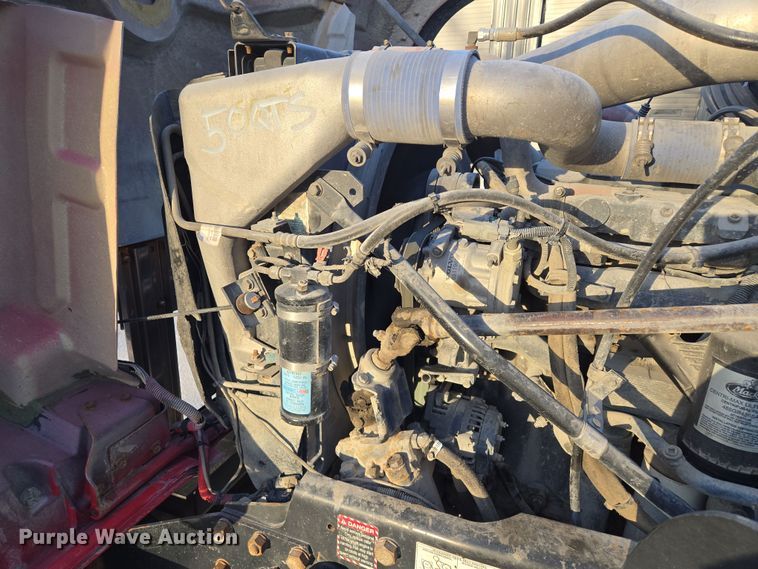 image for item EQ6849 2007 Mack Granite CV713 roll-off container truck