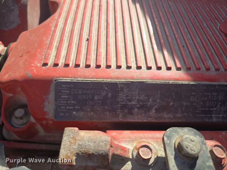 image for item EQ6860 2014 Peterbilt 579 semi truck