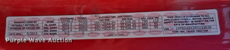 image for item EQ6860 2014 Peterbilt 579 semi truck