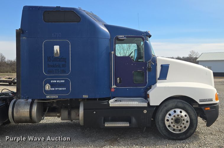 image for item EQ6895 2007 Kenworth T600 semi truck