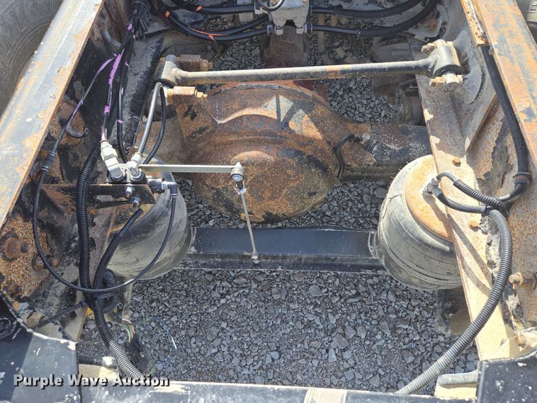 image for item EQ6895 2007 Kenworth T600 semi truck