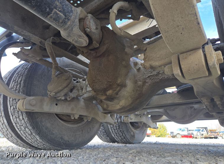 image for item EQ6895 2007 Kenworth T600 semi truck