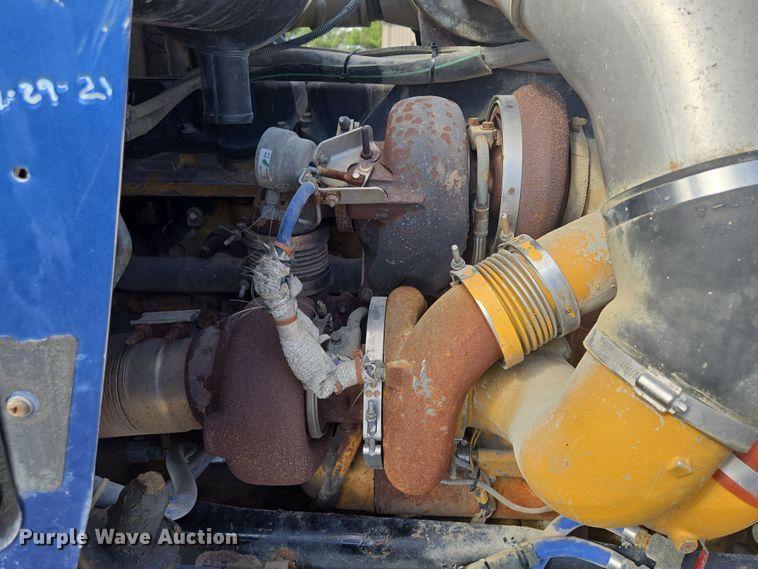 image for item EQ6895 2007 Kenworth T600 semi truck