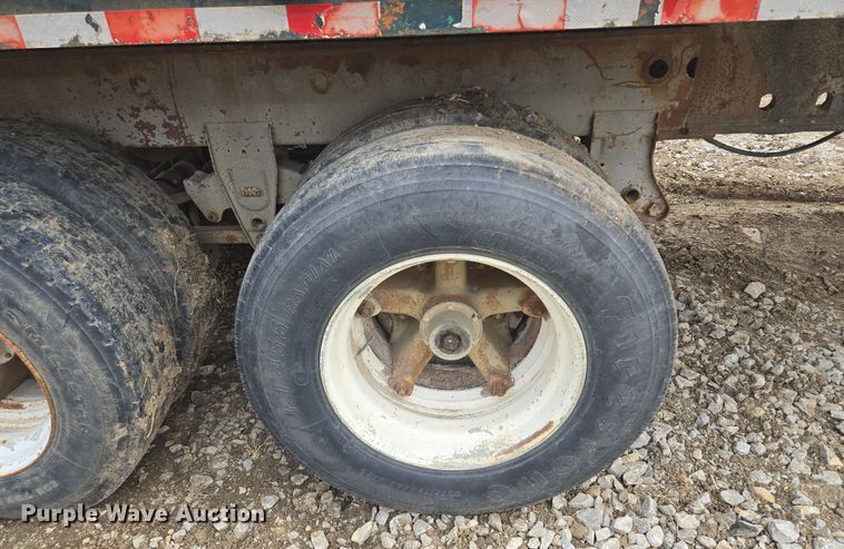 image for item EQ6896 1974 Flatbed trailer