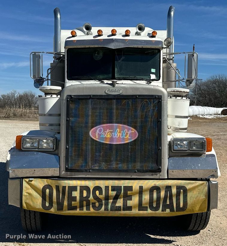 image for item ER1054 1998 Peterbilt 379 semi truck