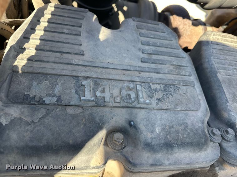 image for item ER1054 1998 Peterbilt 379 semi truck