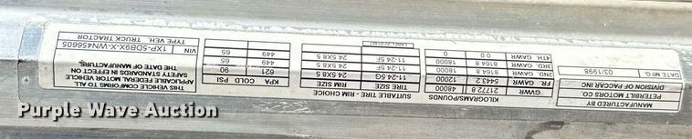 image for item ER1054 1998 Peterbilt 379 semi truck