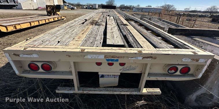 image for item ER1059 1987 Alloy flatbed trailer
