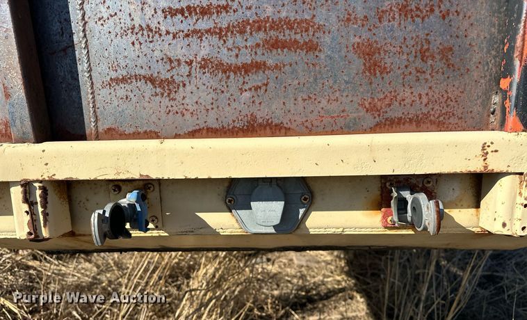 image for item ER1059 1987 Alloy flatbed trailer