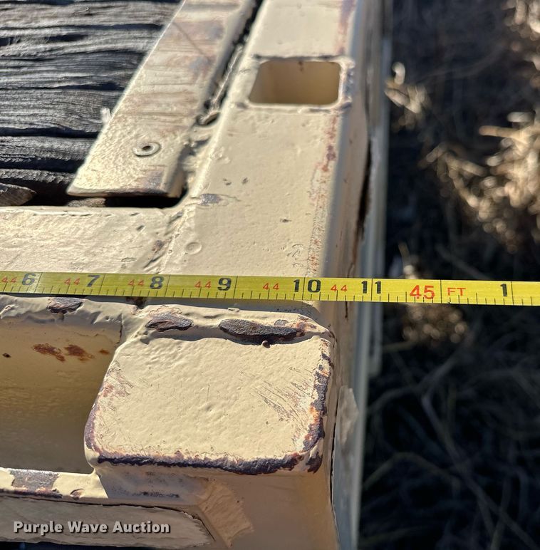 image for item ER1059 1987 Alloy flatbed trailer