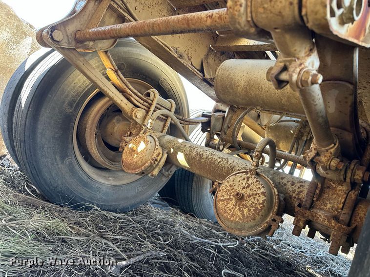 image for item ER1059 1987 Alloy flatbed trailer