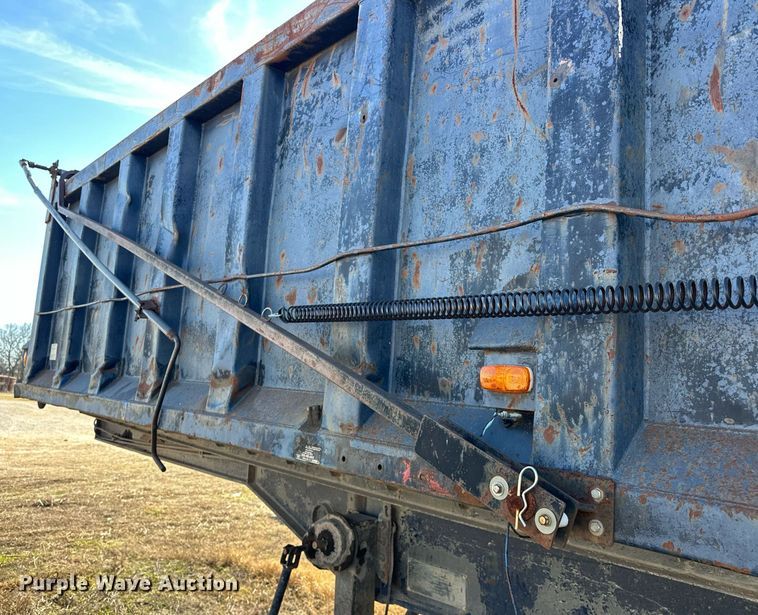 image for item ER1060 1987 Dorsey 26-DST end dump trailer