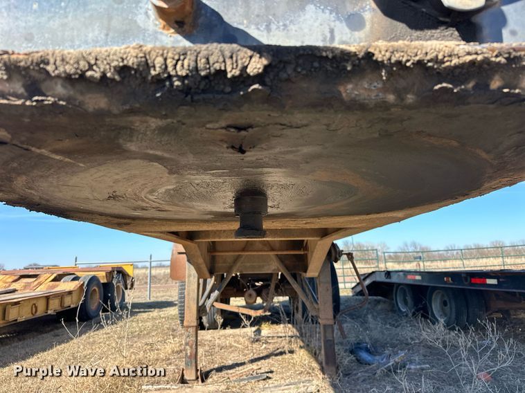 image for item ER1060 1987 Dorsey 26-DST end dump trailer