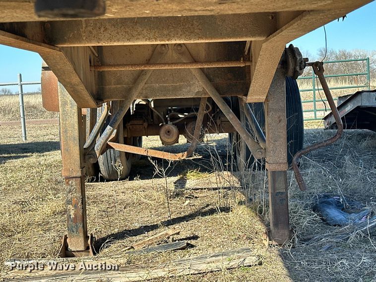 image for item ER1060 1987 Dorsey 26-DST end dump trailer