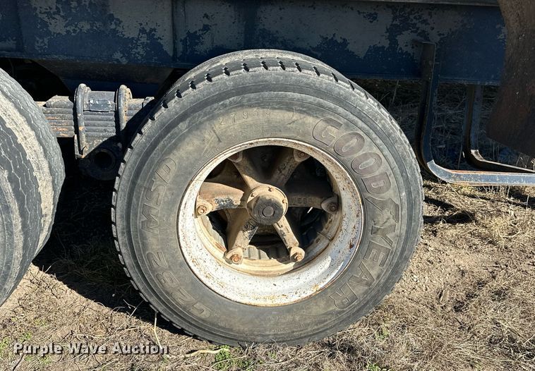 image for item ER1060 1987 Dorsey 26-DST end dump trailer