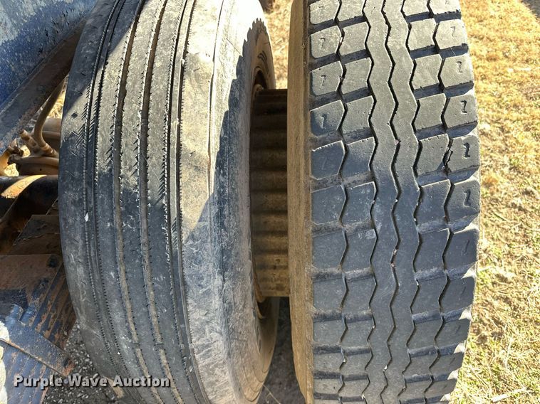 image for item ER1060 1987 Dorsey 26-DST end dump trailer