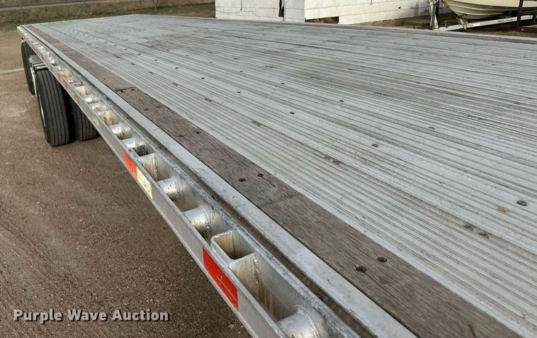 image for item ER8905 2017 Great Dane FXP-0024-00048 flatbed trailer