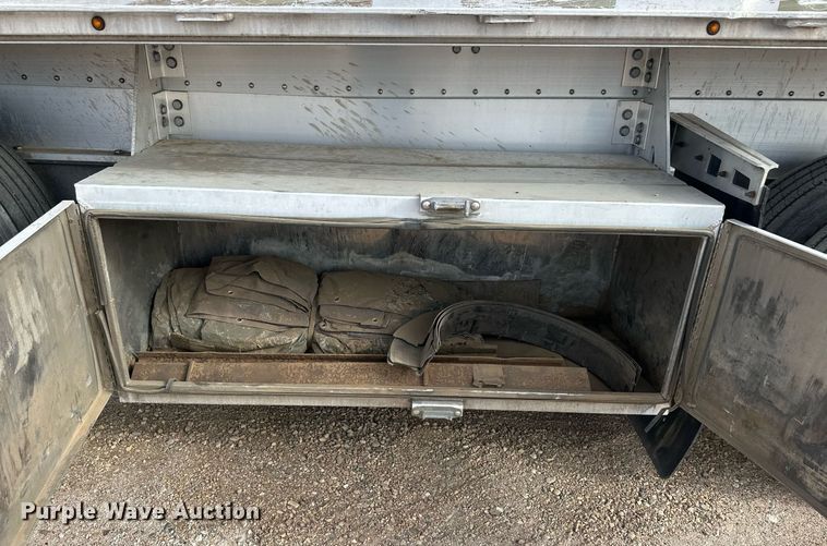 image for item ER8905 2017 Great Dane FXP-0024-00048 flatbed trailer