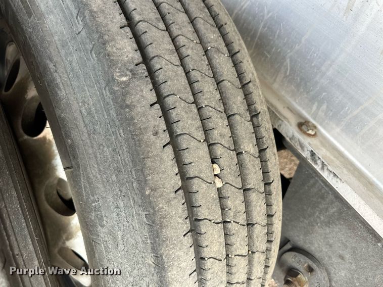 image for item ER8905 2017 Great Dane FXP-0024-00048 flatbed trailer