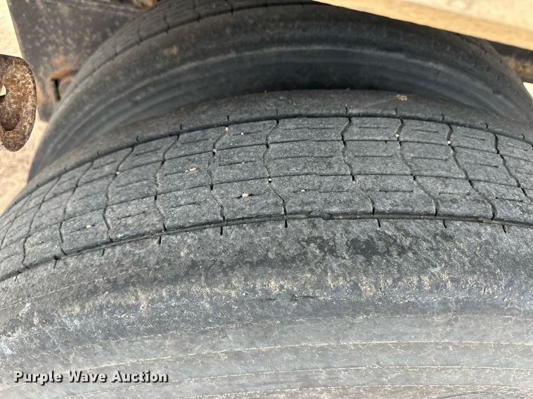 image for item ER8906 2000 Dorsey DGTC-48 flatbed trailer