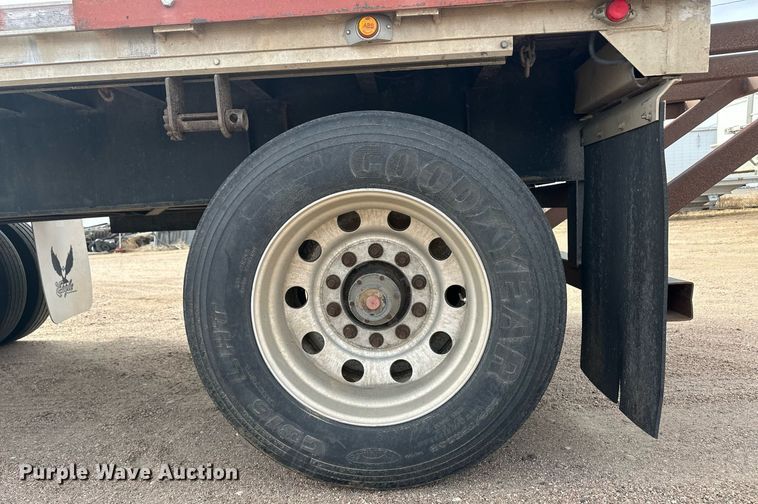 image for item ER8906 2000 Dorsey DGTC-48 flatbed trailer