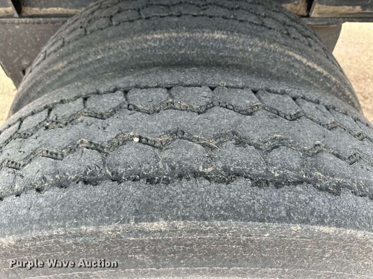 image for item ER8906 2000 Dorsey DGTC-48 flatbed trailer