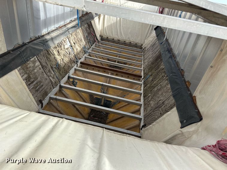 image for item ER8907 1976 (2) 1976 Stone grain trailers