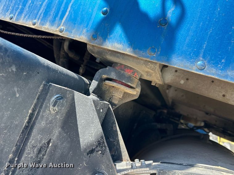 image for item ER8935 1993 Kenworth T600 semi truck