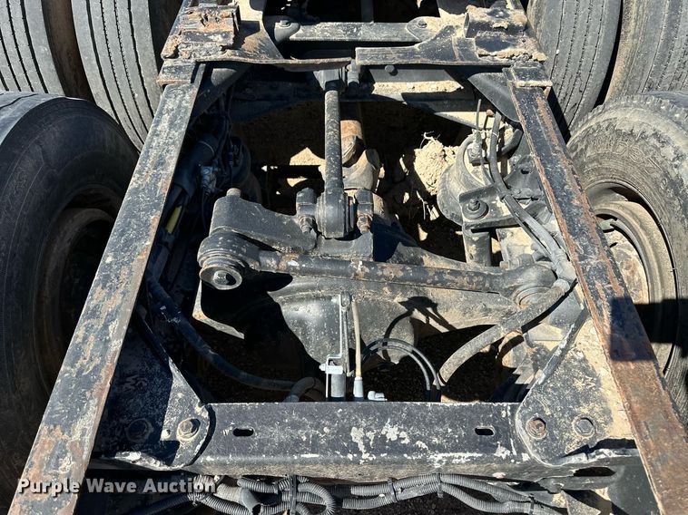 image for item ER8935 1993 Kenworth T600 semi truck