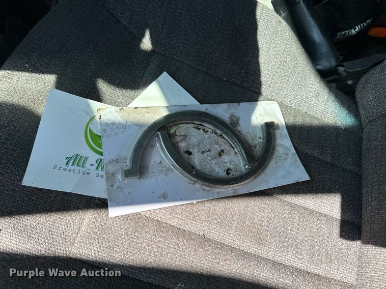 image for item ER8936 2016 Peterbilt 579 semi truck