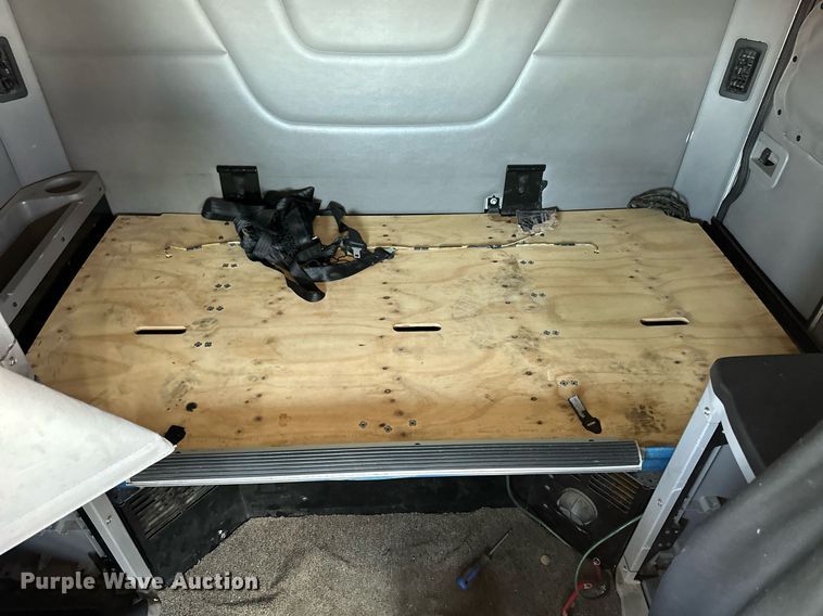 image for item ER8936 2016 Peterbilt 579 semi truck