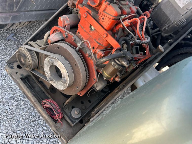 image for item ER8968 2012 Peterbilt 587 semi truck