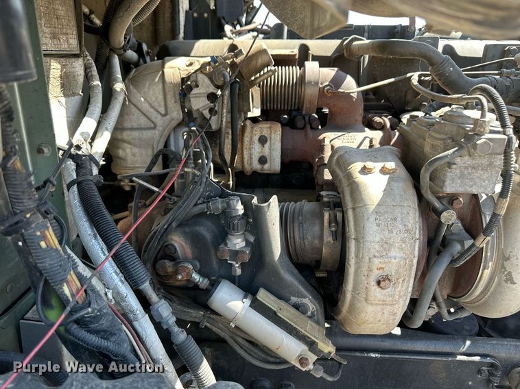 image for item ER8968 2012 Peterbilt 587 semi truck