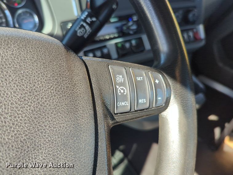 image for item NG9417 2021 Kenworth T680 semi truck