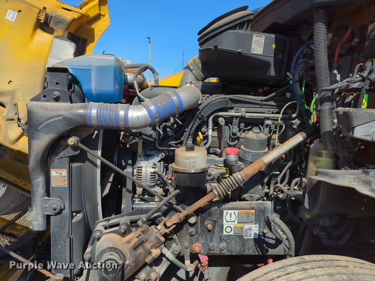 image for item NG9417 2021 Kenworth T680 semi truck