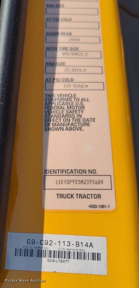 image for item NG9417 2021 Kenworth T680 semi truck