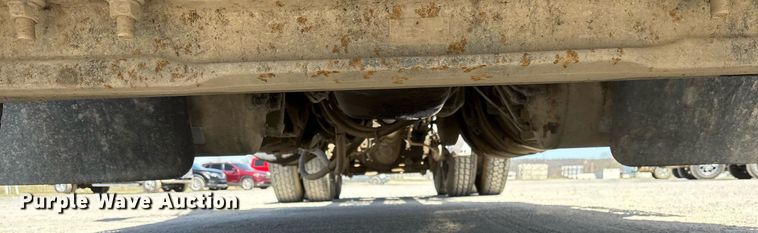 image for item OB9517 2013 Mack CHU613 semi truck