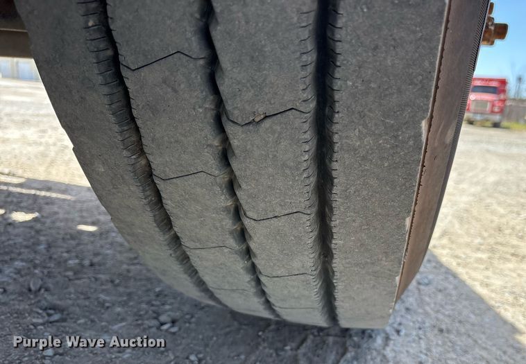 image for item OB9517 2013 Mack CHU613 semi truck