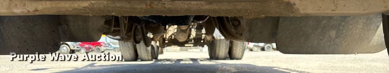 image for item OB9518 2013 Mack CHU613 semi truck