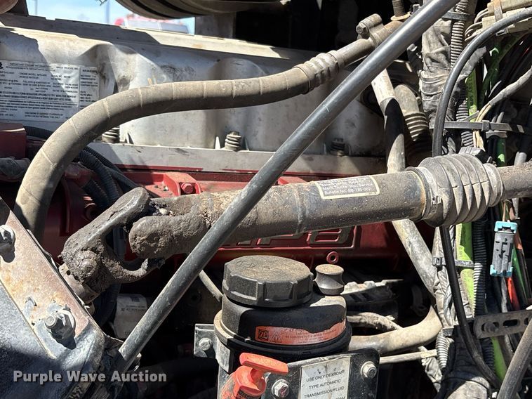 image for item OB9519 2012 Mack CHU613 semi truck