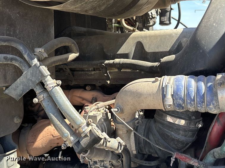 image for item OB9519 2012 Mack CHU613 semi truck