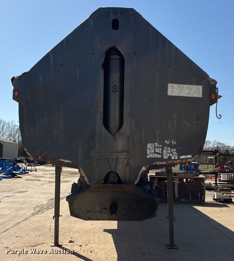 image for item OB9551 2005 Clement Industries Trailers Starlite end dump trailer