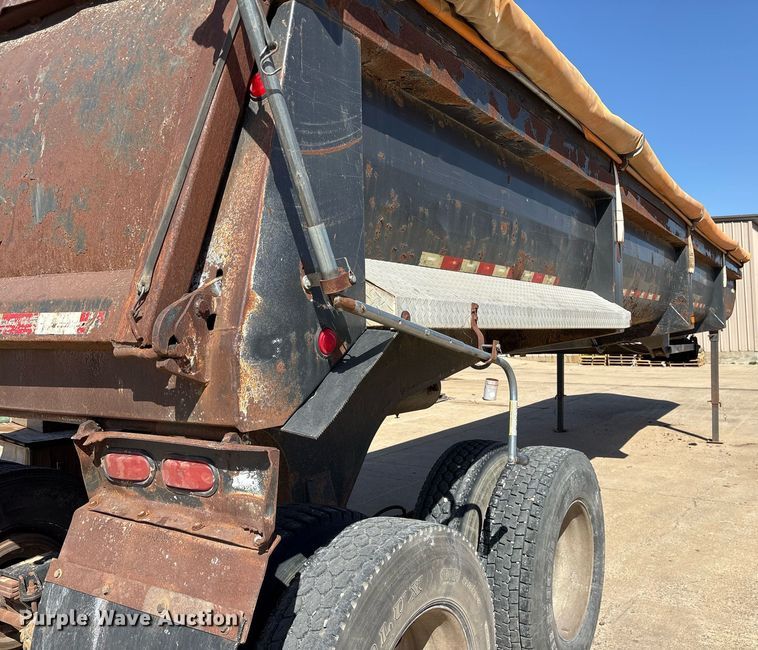 image for item OB9551 2005 Clement Industries Trailers Starlite end dump trailer