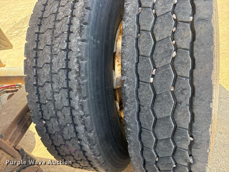 image for item OB9551 2005 Clement Industries Trailers Starlite end dump trailer