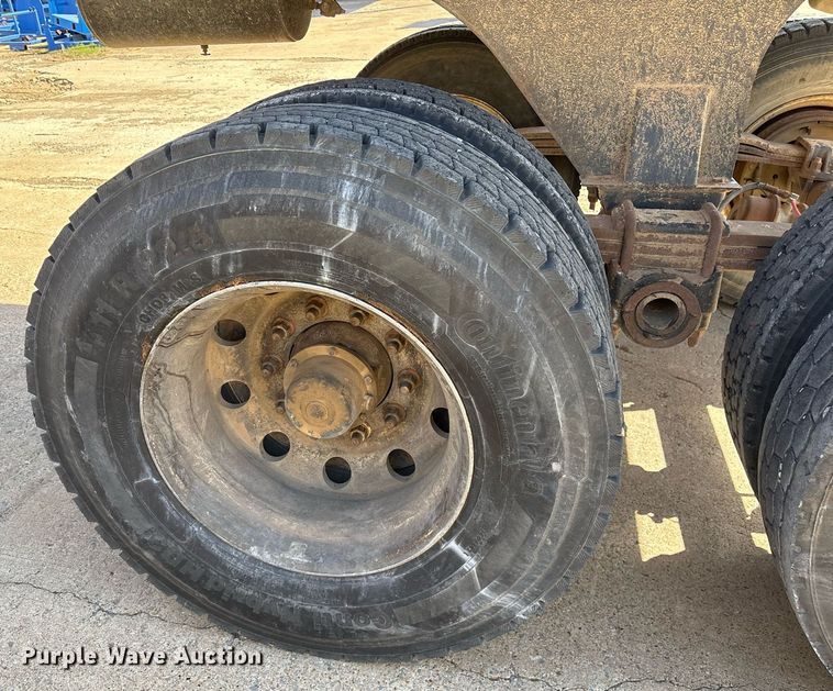 image for item OB9551 2005 Clement Industries Trailers Starlite end dump trailer