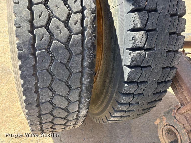 image for item OB9551 2005 Clement Industries Trailers Starlite end dump trailer