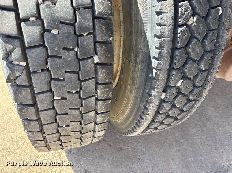 image for item OB9551 2005 Clement Industries Trailers Starlite end dump trailer