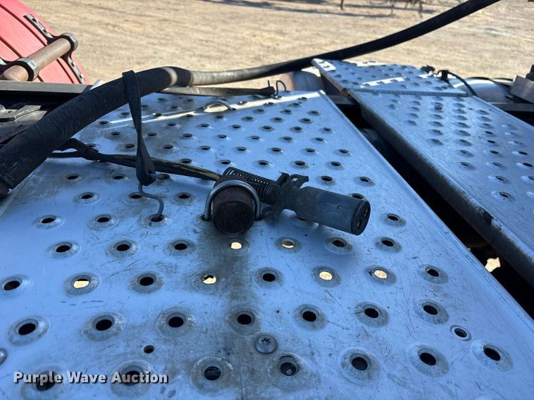 image for item OB9552 2019 Freightliner 122SD semi truck