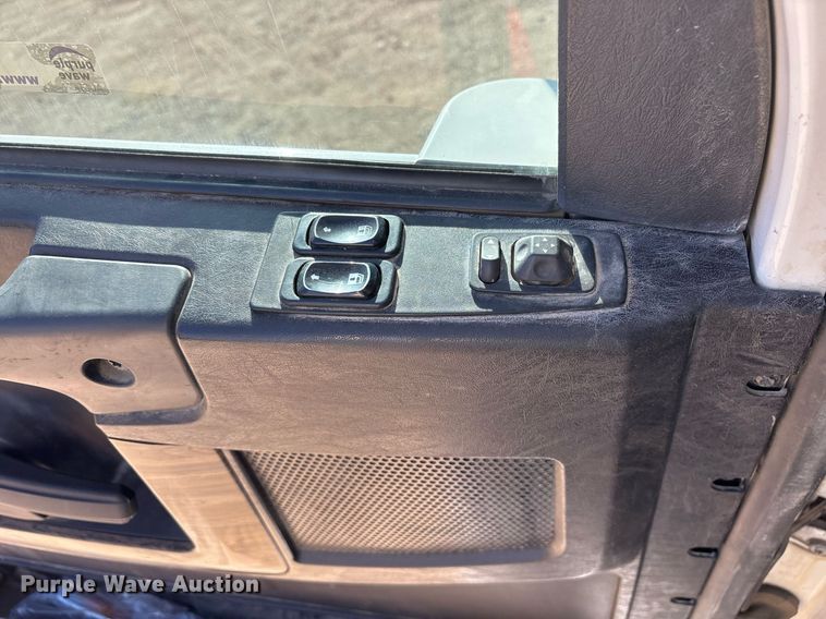 image for item OB9552 2019 Freightliner 122SD semi truck