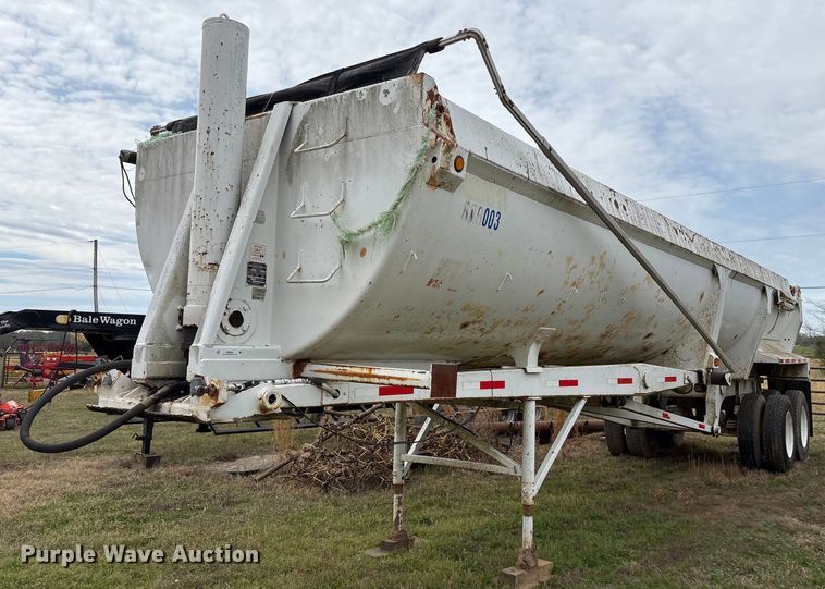 image for item OB9562 1997 Ranch end dump trailer 